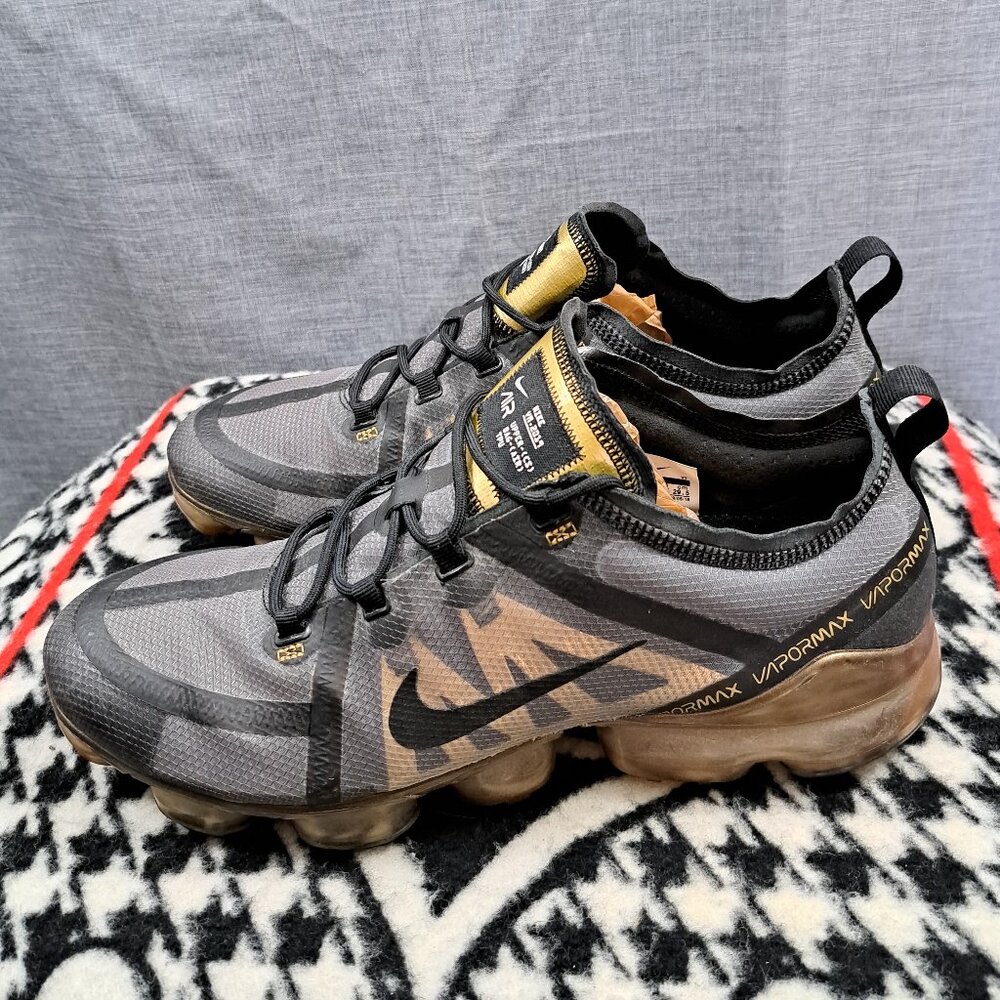 % Nike Air Vapormax 2019 Black Metallic Gold AR6631-002 Men’s Size 11.5 A55